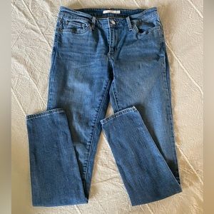 Levi’s 711 Skinny Jeans